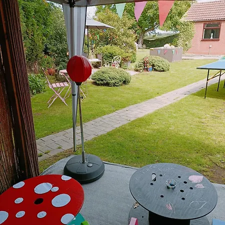 The White Dove Bed And Breakfast With Glamping Newark Showground-3